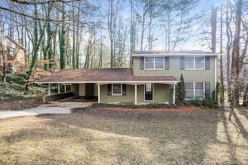 2134 Elinwood Drive East Point, GA 30344